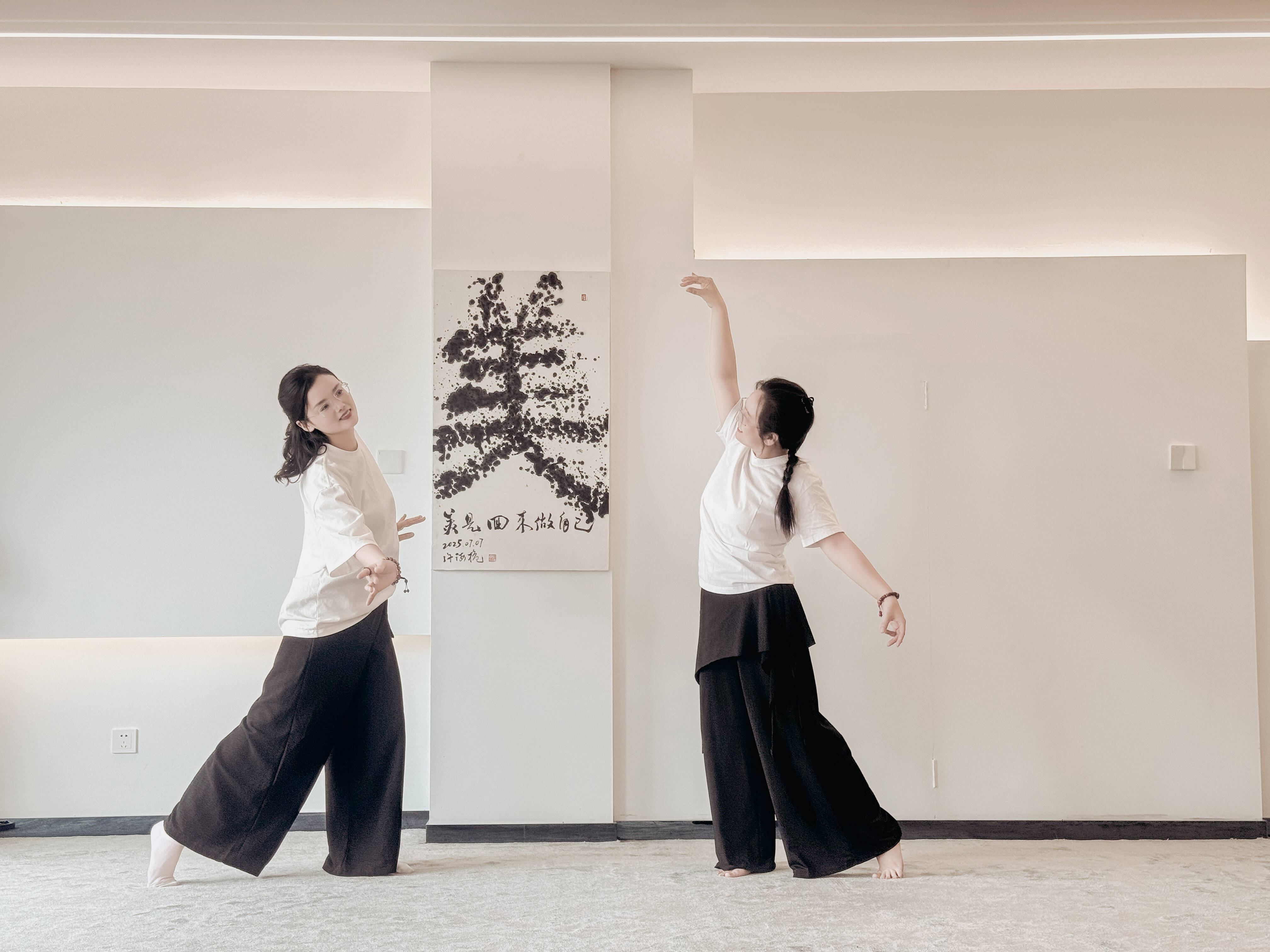 女性健康新范式：别再只养身了，真正的高级养生，是身心同频